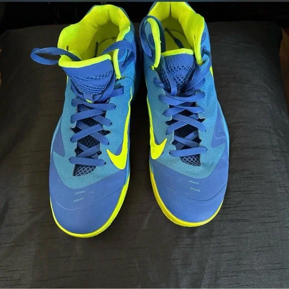 Nike Vibrant Blue and Neon Yellow Sneakers - Picture 2 of 4